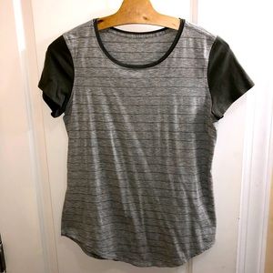 Lululemon🍋 striped tee